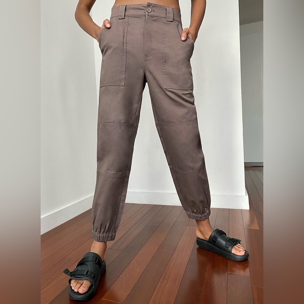 Aritzia Tna Womens Size Small New Cedar Pant Stone Taupe Cargo Jogger Cotton